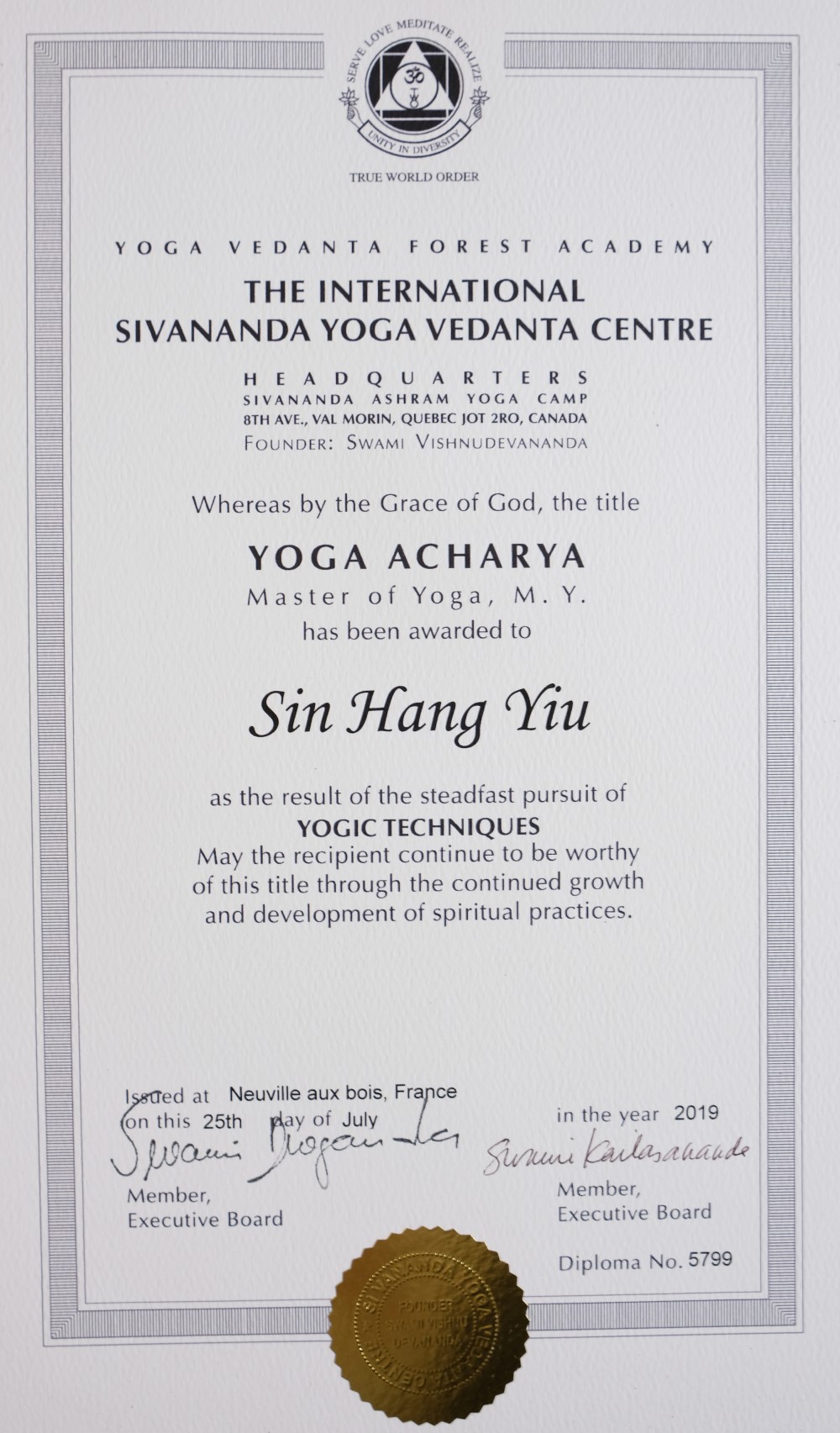 Sivananda Yoga Vendanta Center 500小時高階瑜伽導師認證
